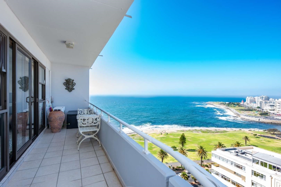 To Let 2 Bedroom Property for Rent in Three Anchor Bay Western Cape